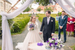 Svatba_Kamila a Jiri_Spalene Porici_FB-0138
